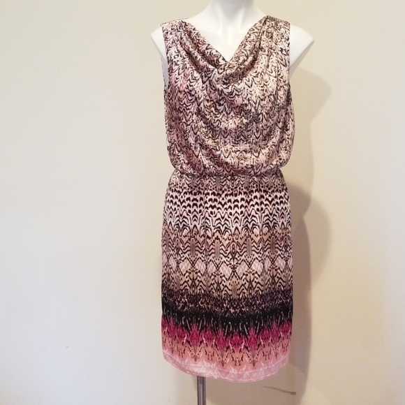 Dana Buchman Dresses & Skirts - Dana buchman scoop neck dress